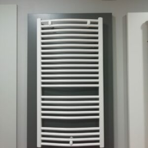 SCALDASALVIETTE ABUNA CURVO VOGEL&NOOT 1150X600 RAL 9016 BIANCO