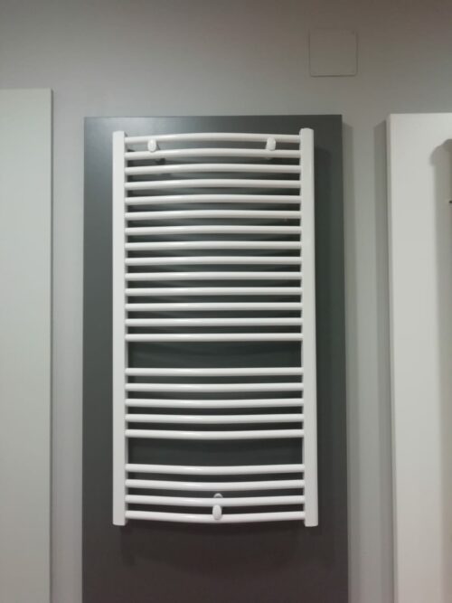 SCALDASALVIETTE ABUNA CURVO VOGEL&NOOT 1150X600 RAL 9016 BIANCO